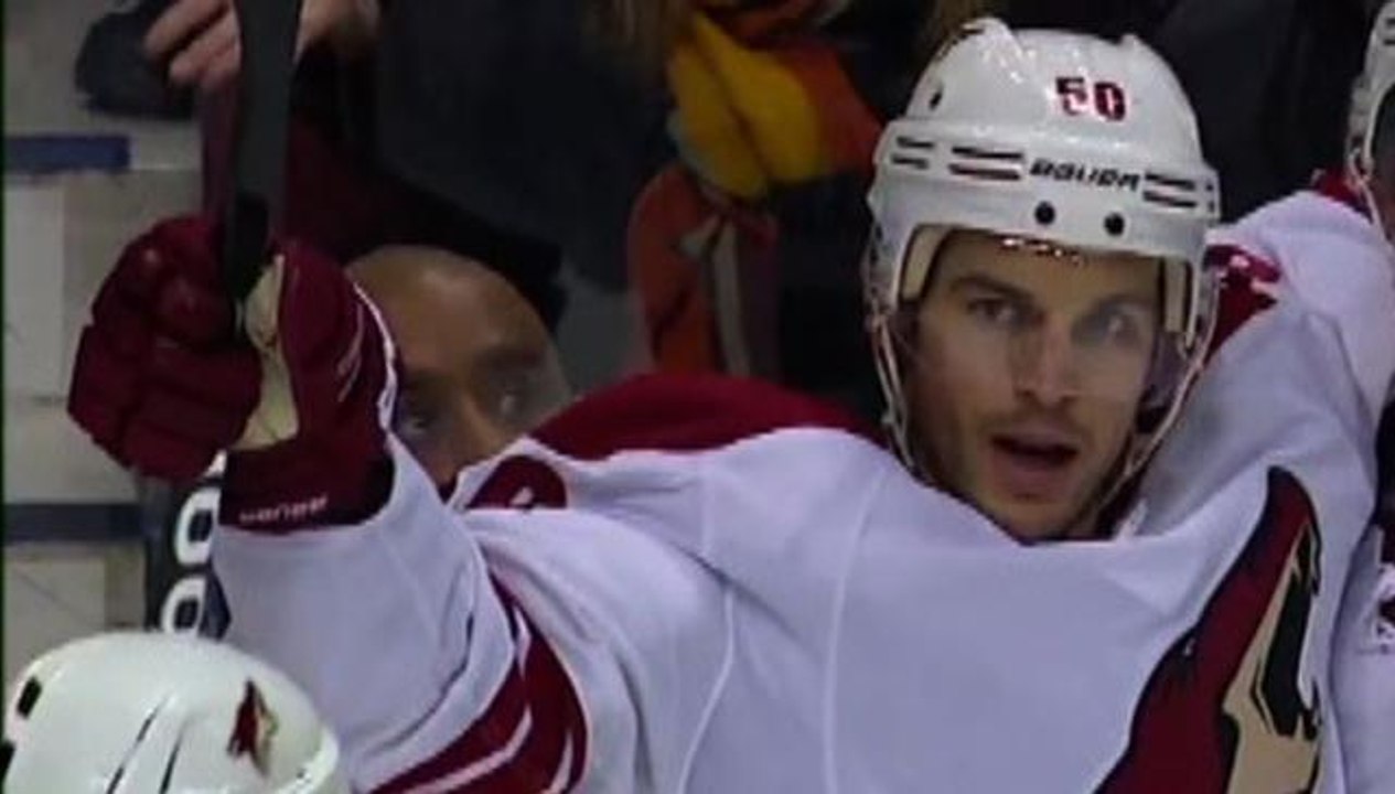 Blackhawks Acquire Antoine Vermette