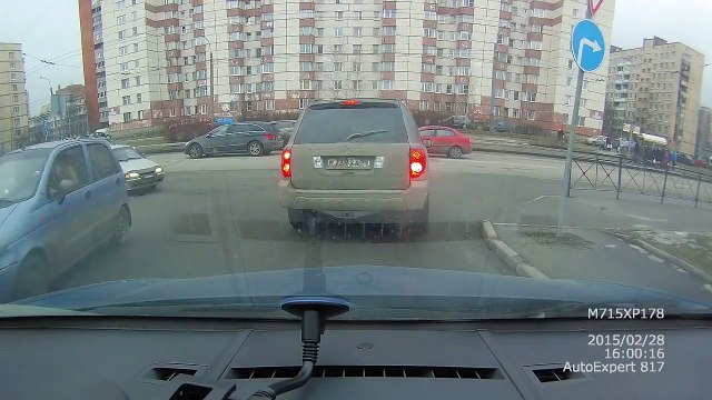 Решил сократить путь - ДТП в Санкт Петербурге