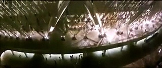 Thousands Of Football Fans Chant Praises To The Prophet Muhammad (PBUH)