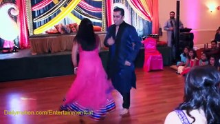 Pakistani Wedding Couple Awesome Performance - HD