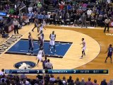 Ricky Rubio Feeds Garnett the Fancy No-Look Dish on the Break