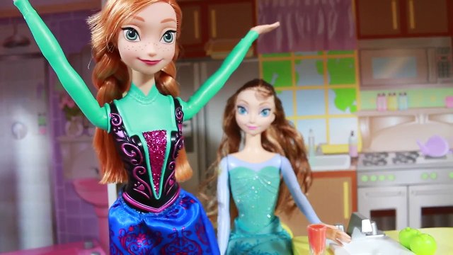 Frozen Disney Elsa Melsa Freezes Kristoff EVIL TWIN Play-Doh part 4 Disney Princess Anna Kids Toby