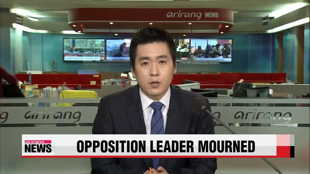 Thousands gather in Moscow to mourn death of opposition politician Boris Nemtsov