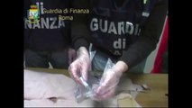 Roma - sequestrati in aeroporto 20 kg di cocaina, arrestati 6 corrieri
