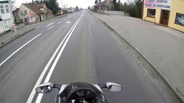 Krótki przejazd CBR 1100 XX