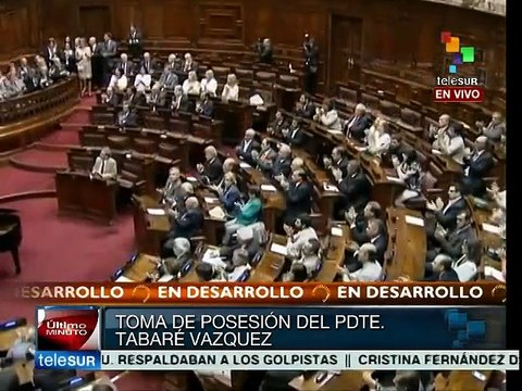 Tabaré Vázquez toma posesión como presidente de Uruguay