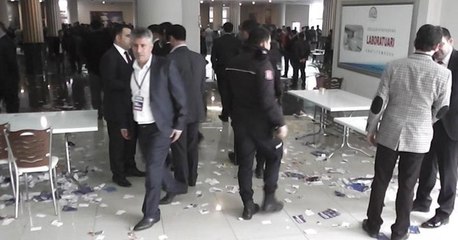 AKP temayül yoklamasında arbede