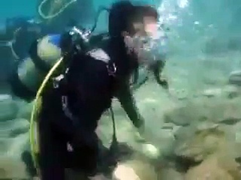 Salah Performed in the Deep Ocean