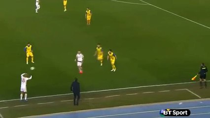 AC Milan: Filippo Inzaghi se mandó con un lujo en pleno partido (VIDEO)