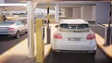 مواقف السيارات في مطار أبوظبي الجديد