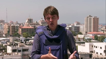 Israel strikes Gaza amid rocket fire - BBC News