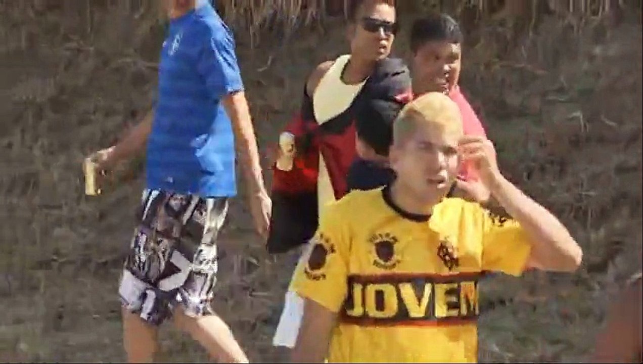 Cavalaria e bombas de gás: torcidas de Bahia e Vitória entram em conflito
