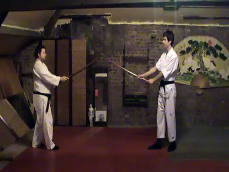 Ken : jodan tsuki awase migi shomen uchi tsugi ashi