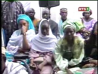 Abdoulaye WADE à la famille de Macky SALL!!!!!