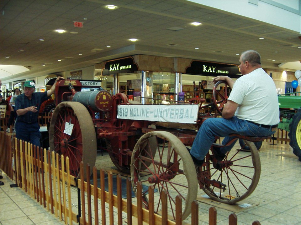 1918 Moline Universal tractor