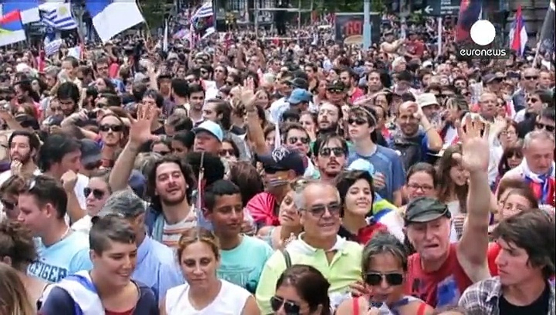 ⁣Уругвайці радіють новому президенту