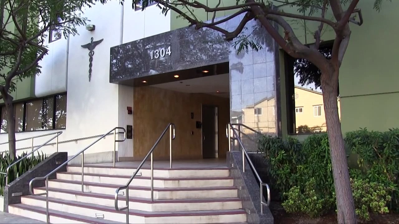 Arash Nikoukari, MD | Santa Monica 15th Street Family Medicine - UCLA Health