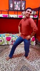 Most Funny Dance on Chittiyaan-Kalaiyaan indian song Must watch