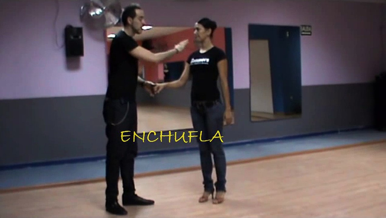 CURSO TUTORIAL BAILE ONLINE BÁSICO SALSA CUBANA ENCHUFLA Y DILE KE NO DKN (720p)