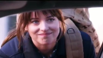 Dakota Johnson dans un sketch du SNL sur l'EI