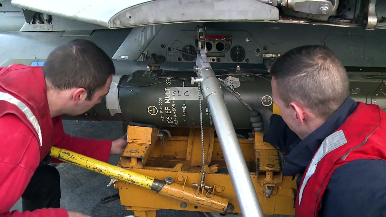 Einsatz gegen die IS-Miliz: Flugzeugträger 'Charles de Gaulle'