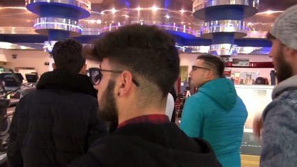 Napoli - Gli studenti del Voltform in visita alla Us Navy (01.03.15)