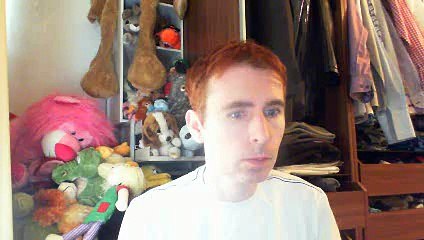 Wiwi égratigne "un manteau de toi" de Tom Poisson