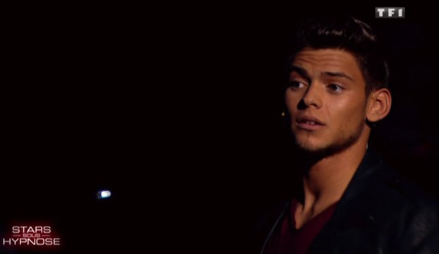 La violente chute de Rayane Bensetti - ZAPPING PEOPLE DU 02/03/2015