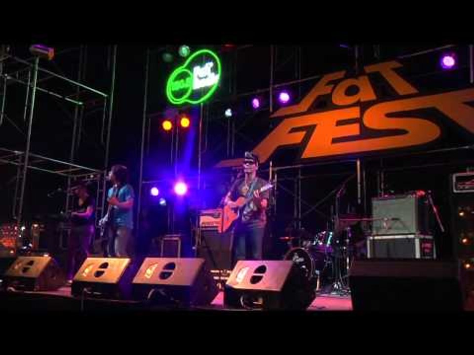 หมดคำถาม - เตเต LIVE @ FATFEST 11th ไตรภาค 2012