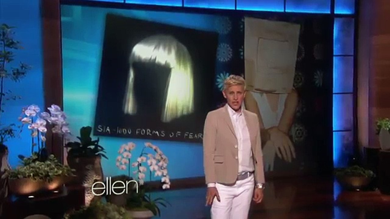 Sia Performs  Chandelier',,,,,,,,,,