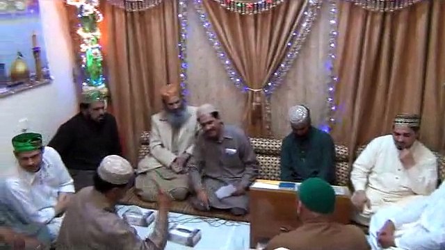 Shahid Mahmoud Sahib~Urdu Naat~Hota agar zameen per saya Rasool صل الله عليه واله وسلم ka phir paoun kahan pe rakhta umatti Rasool صل الله عليه واله وسلم ka