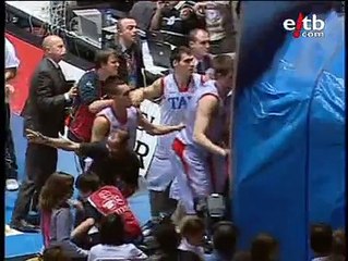 Tangana jugadores Baskonia y Madrid