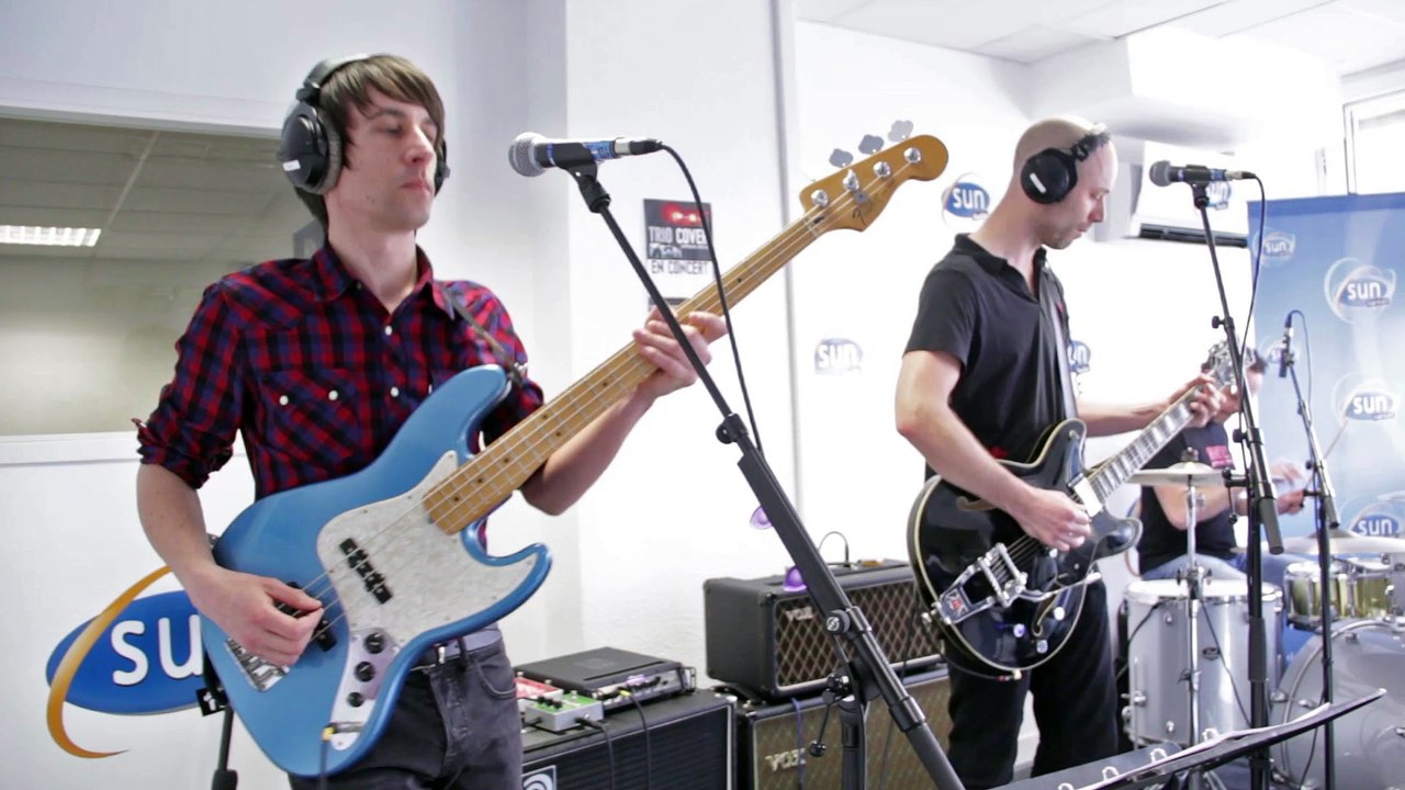 Trio cover - Sunday bloody sunday (U2 cover)