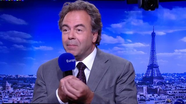 Luc Chatel: la priorité c'est l'économie