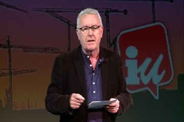 IU: "Rajoy está el eje del mal con Merkel"