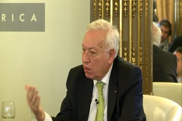 Exteriores acusa a Zapatero de "deslealtad"