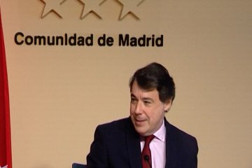 González no renuncia a ser canidato ante "chantajes"
