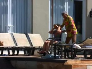 É verão e Os Velhinhos Se Divertem