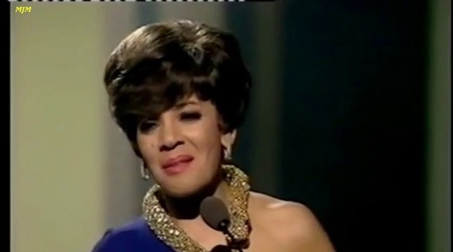 Something - Shirley Bassey - ( LIVE )