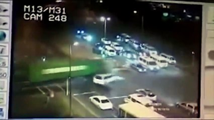 Korkunç Kazlar ve Kaza Sonrası Metrelerce Fırlayan Adam