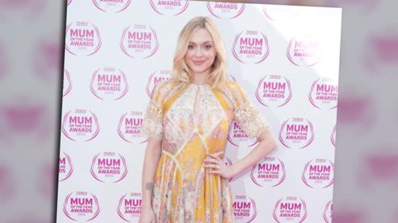 Die schwangere Ferne Cotton bei den Tesco Mum Of The Year Awards