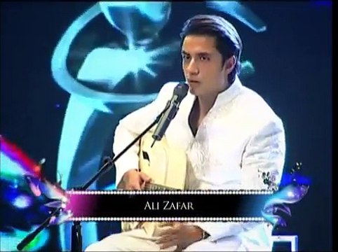 Mujhe Tum Nazar Sai - Ali Zafar, tribute to Mehdi Hassan at LSA 2012