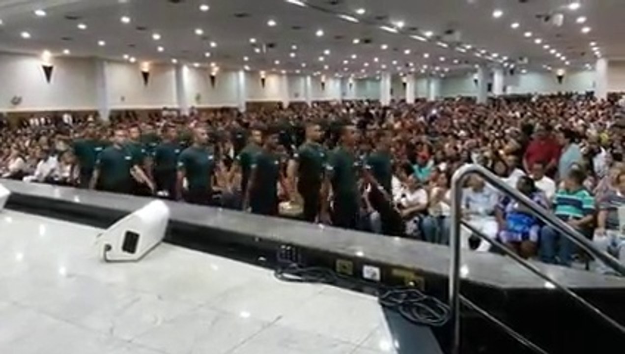Igreja Universal forma um ¨exército¨ em Fortaleza Ceará