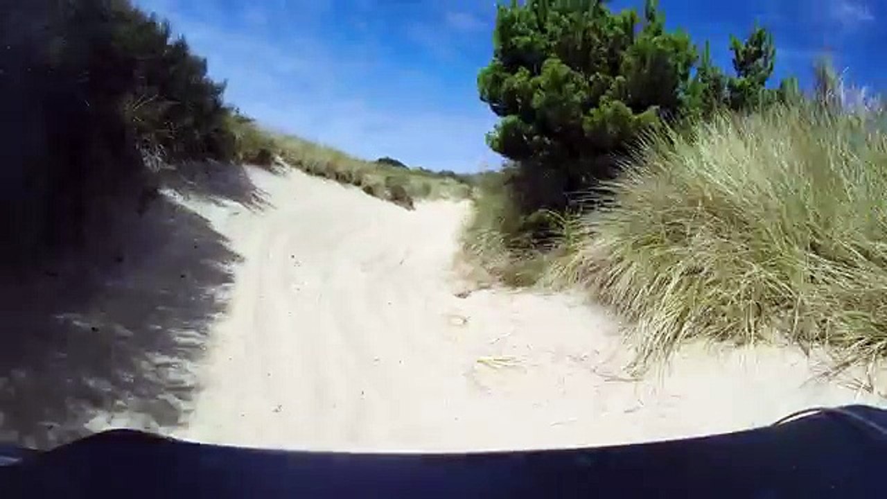 Une vilaine blessure à la jambe après un accident de buggy
