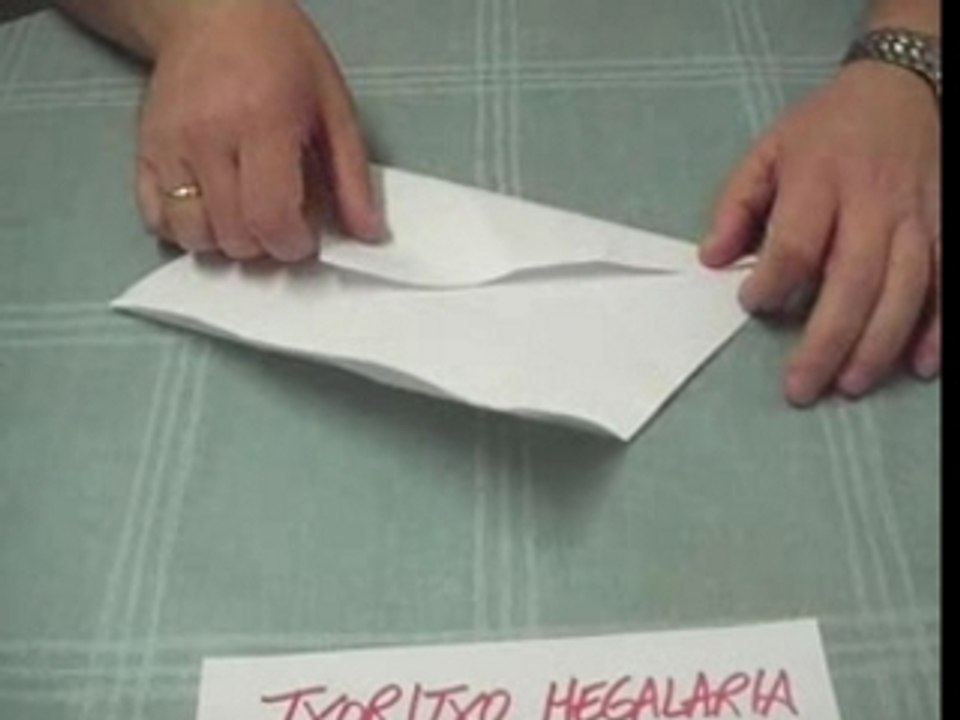 ORIGAMI Pajarita-Txoritxo hegalaria