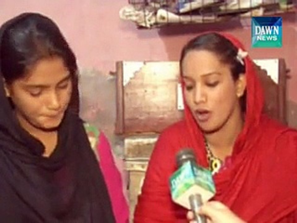 Pakistani village girls rock Justin Bieber