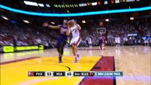 la faute flagrante de Markieff Morris sur Goran Dragic