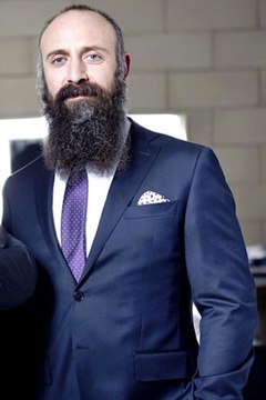 Halit Ergenç Yeni Filmi İçin İmaj Değiştirdi