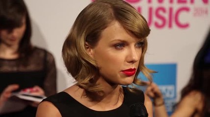 Taylor Swift se rehúsa a hablar sobre Katy Perry durante entrevista