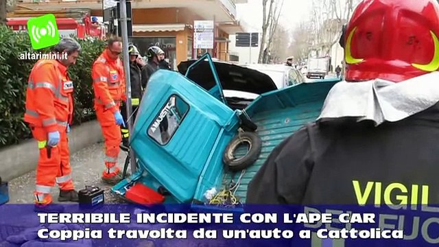 Terribile incidente con l'Ape car. Coppia travolta da un'auto a Cattolica, gravissimi